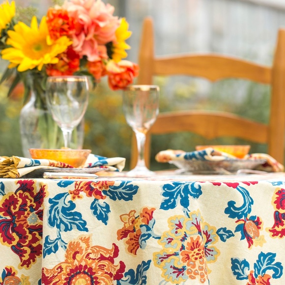 April Cornell Tablecloth Ming Crochet NWT - Picture 2 of 4